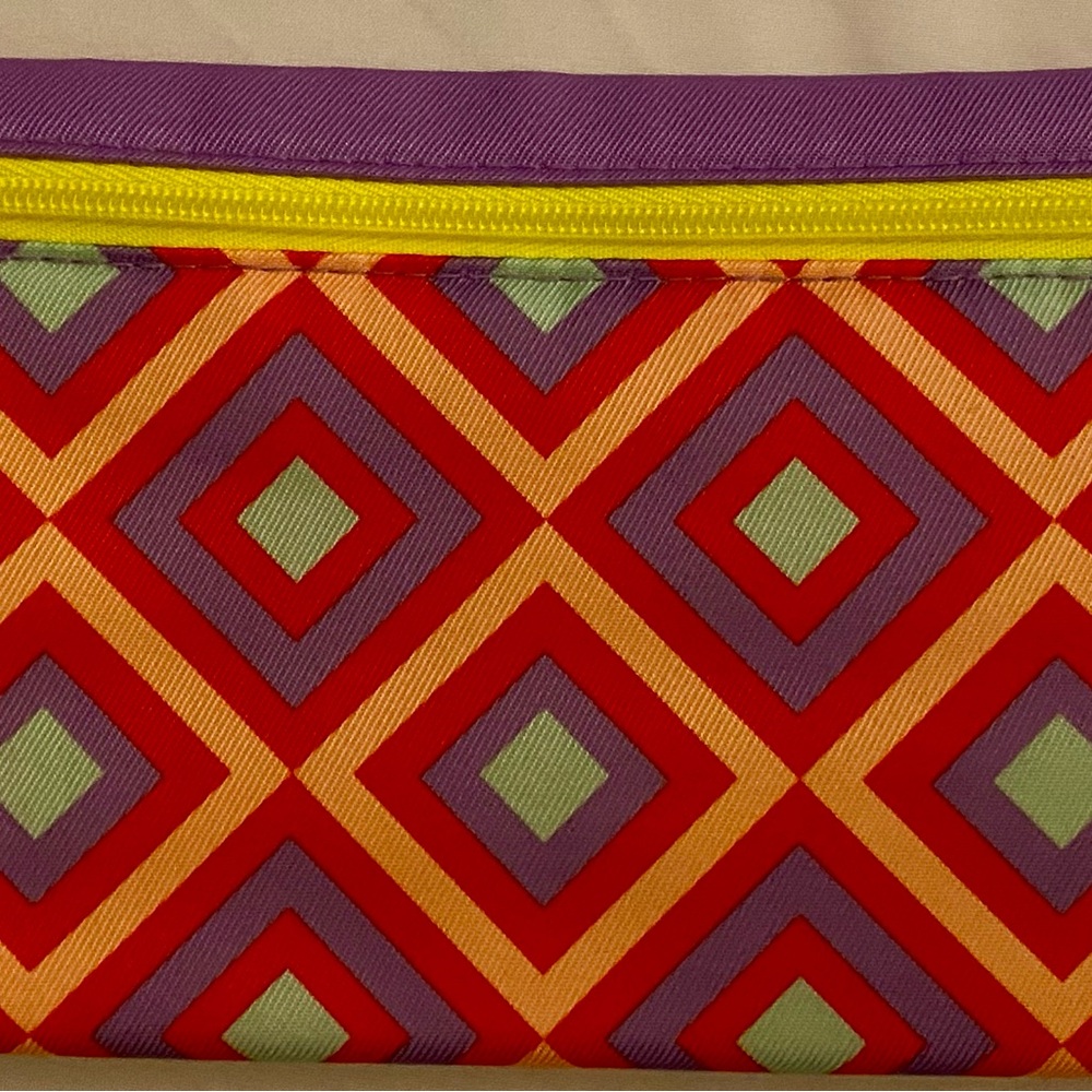 Clinique Geometric Patterned makeup case